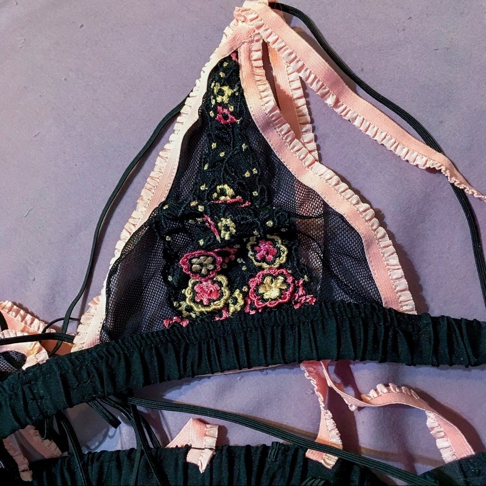 FL&L black & pink embroidered Azalea bralette NWT - Picture 11 of 16